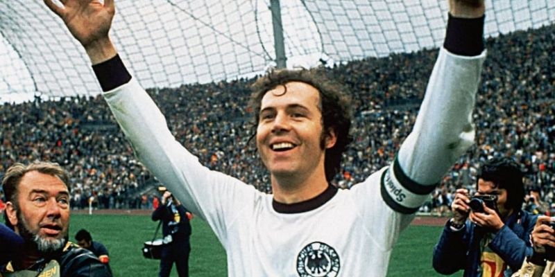 Cầu thủ bóng đá đầy tài năng Franz Beckenbauer 